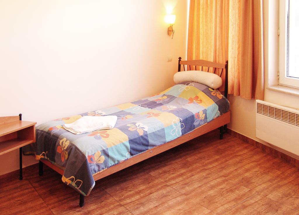 Central Family Hotel CChaskovo Rum bild